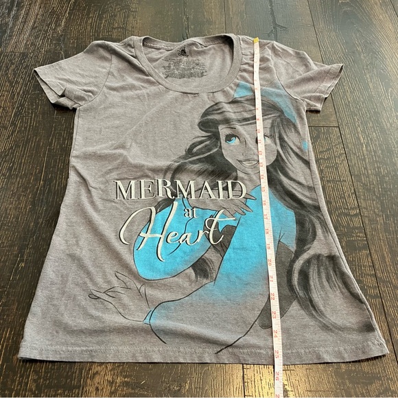 Disney | Ariel princess Mermaid at heart gray T-Shirt - Picture 3 of 5